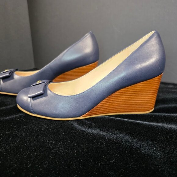NWOT Cole Haan Adair Blue Leather Wedge Pumps 7.5 - Picture 1 of 10